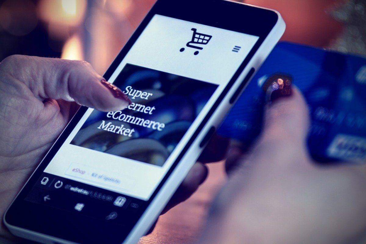 Instagram and Snapchat go Full Consumer Sales, Will Your Kids Migrate?